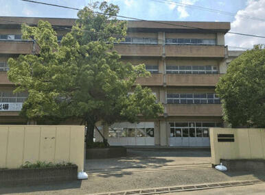 上尾市立東中学校