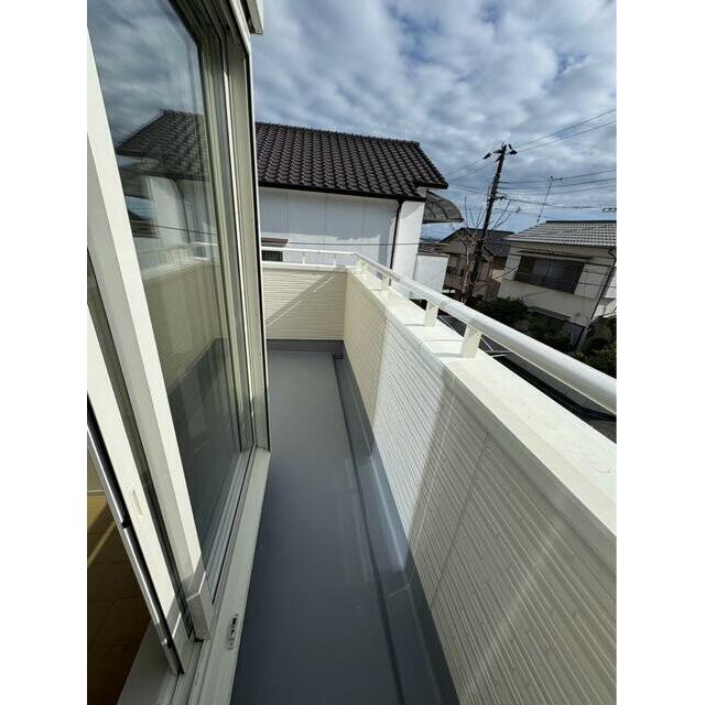 移ろいゆく季節の風をこのバルコニーで感じて（2号棟）