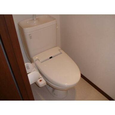 ウォシュレット付き♪今や必需品の設備♪