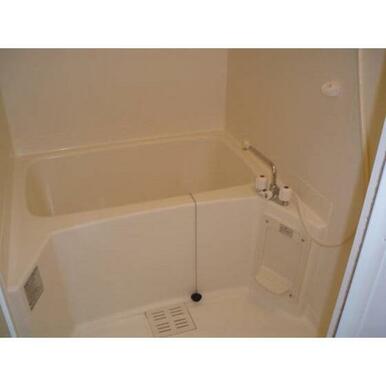 もちろんバス・トイレ別ですよ♪