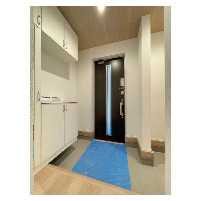 家族の靴がしまえるシューズボックス付き！SICにはベビーカーや子供の遊び道具なども収納できますよ＾＾