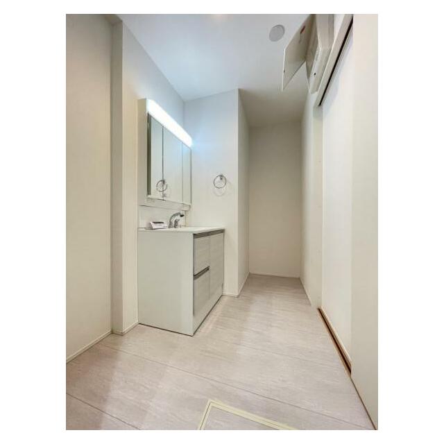 小さなお子様がいるご家庭は、脱衣所が広いことで入浴準備や着替えがしやすくなります！