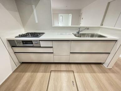 家族の顔が見えるカウンターキッチン！配膳や片付けも楽にできますね＾＾