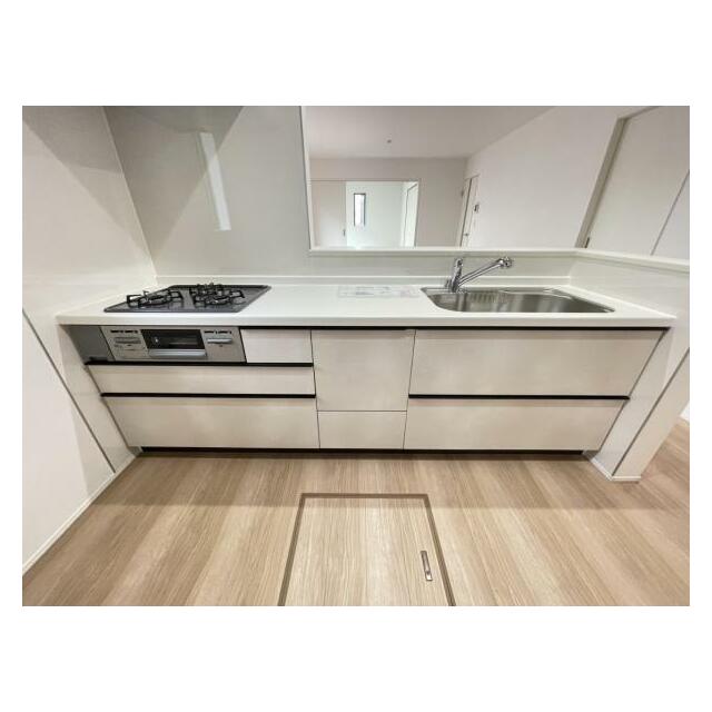 家族の顔が見えるカウンターキッチン！配膳や片付けも楽にできますね＾＾