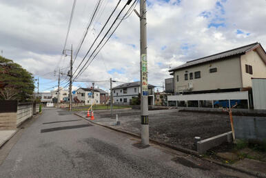前面道路含む現地（造成後）