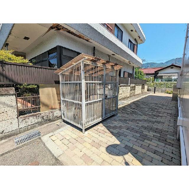 ごみ置場