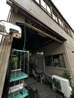 軽量鉄骨造の建物