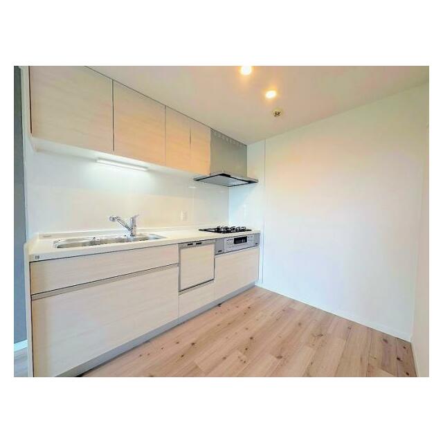 「キッチン」ハウステック製のシステムキッチンに新品交換しました。