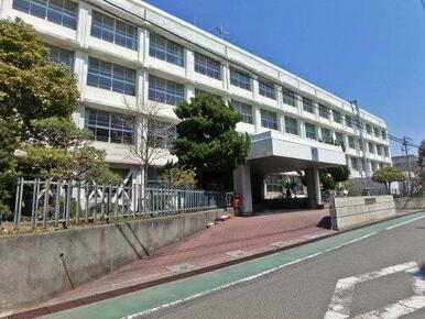 明石小学校
