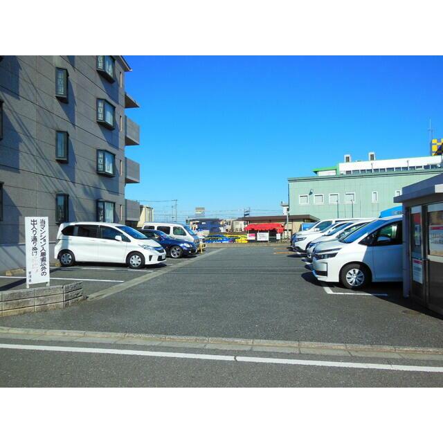 敷地内駐車場！　※空き要確認