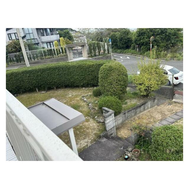玄関アプローチ