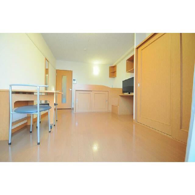 キッチン下収納が豊富。
