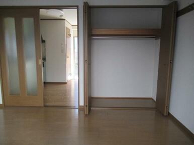 同間取りの別部屋写真です。現況優先。