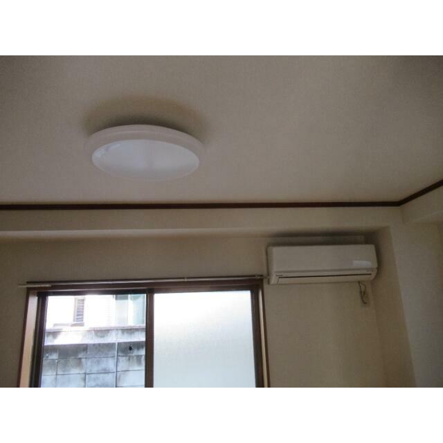 同間取りの別部屋写真です。現況優先。