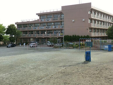 椿峰小学校