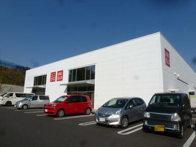 ユニクロ川崎市民プラザ通り店
