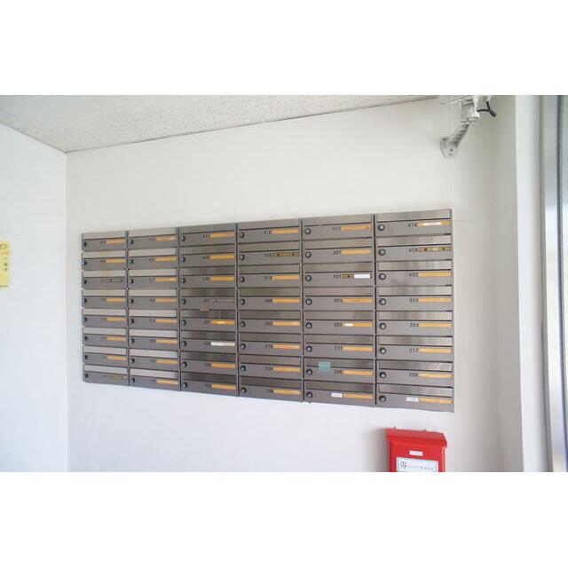 お部屋に直接投函されない便利な集合ポスト！