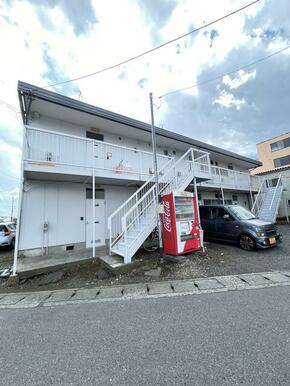 ペットと一緒に暮らせます♪小型犬・猫も可能です！ペット飼育の場合敷金３ヶ月♪