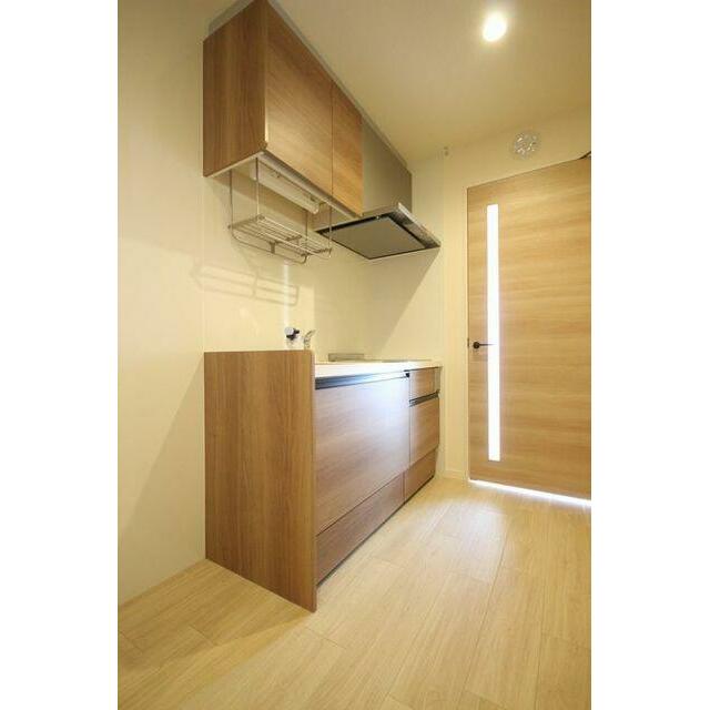 ◆キッチン（４．７帖）◆２口ＩＨコンロ付きです！水栓はシングルレバーを採用してます！上下セパレート…