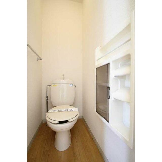 トイレは収納がございます