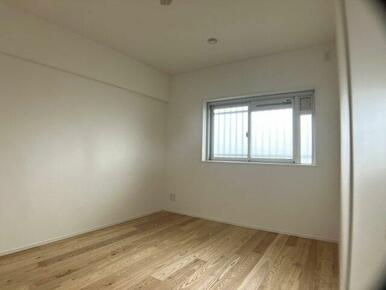 個人の部屋や寝室として使える洋室です