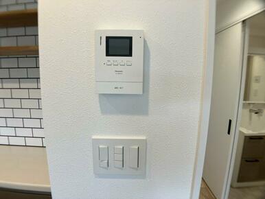 カメラ付きインターホン