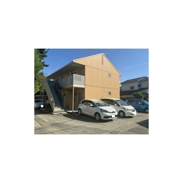 ☆敷地内に駐車場１台付いております☆