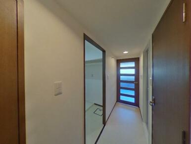 Ａタイプ（１・４号室）モデル住戸で撮影しています。建具・内装色は、現地状況を優先します。