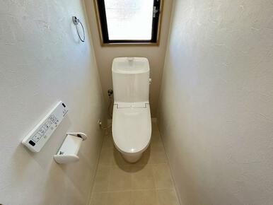 「2階トイレ」新品交換済みです