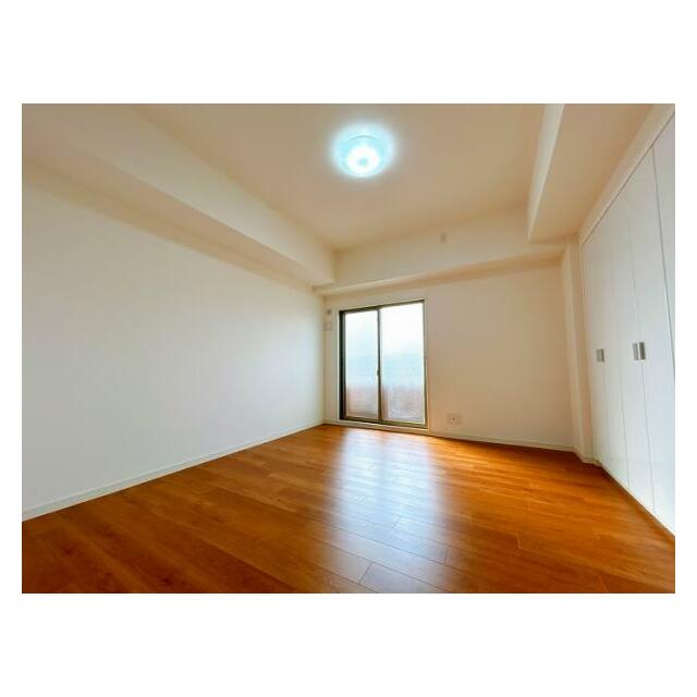 「追加リフォ後　南西側洋室」