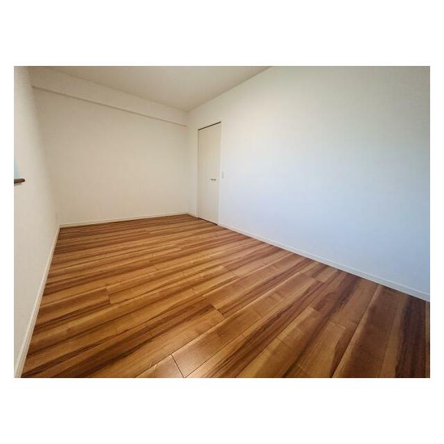 洋室約7.5帖（2）