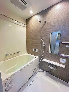 「浴室」浴室も新規交換を行っております。