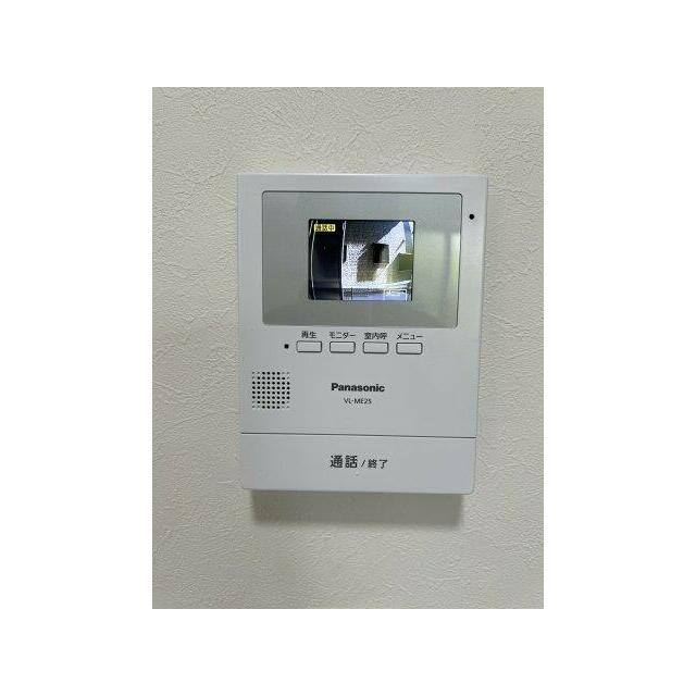 モニタ付きインターホンで安心です（※写真は同間取り1階のお部屋）