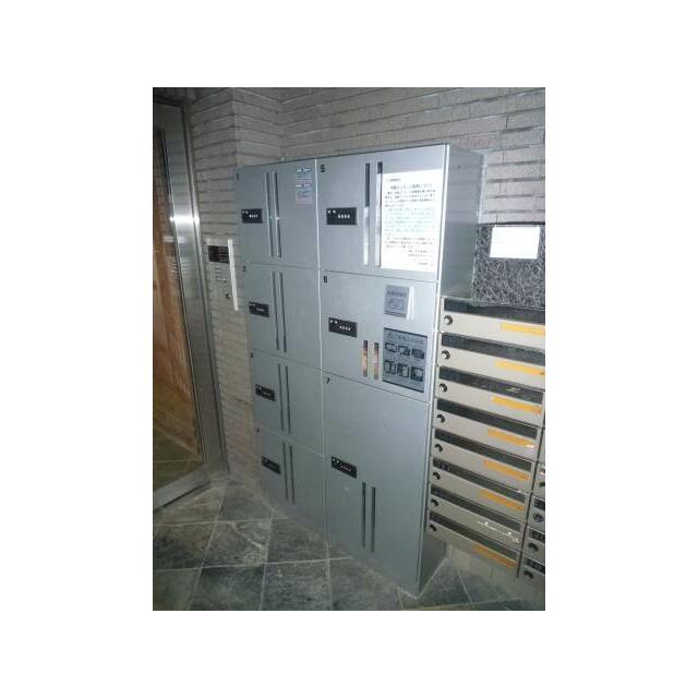 宅配ボックス完備