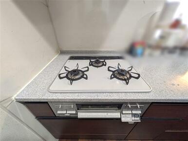 三口コンロ＋グリル。