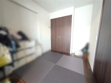 LDK横の和室です。ご来客時に客間としても利用できます。