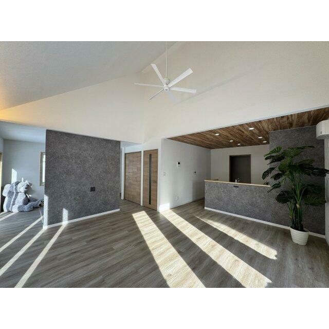 壁掛けテレビが設置可能な壁面。