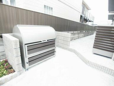 敷地内に専用ゴミ置き場