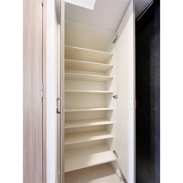 （参考）７０２号室　靴箱　同タイプとなります