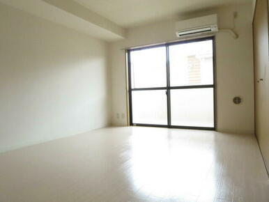 ※別部屋参考写真です