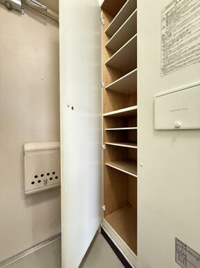 シューズボックス