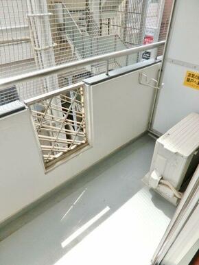 写真は306号室です。