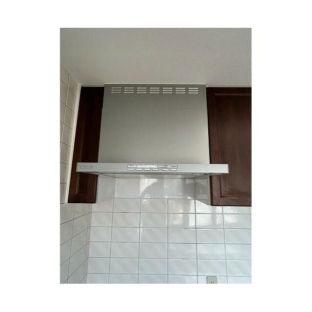 「キッチン」レンズフードはクリーニング済みです。