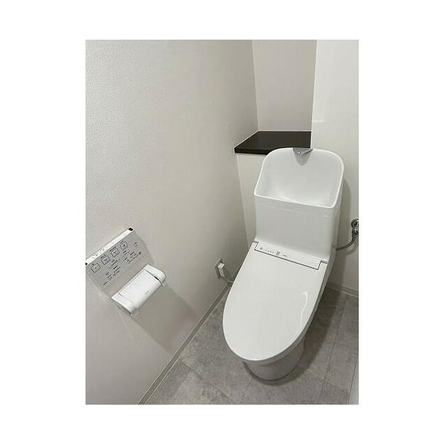 「トイレ」ウォシュレット付きです。