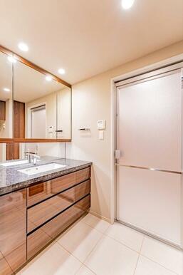 ※写真は同タイプ住戸です。