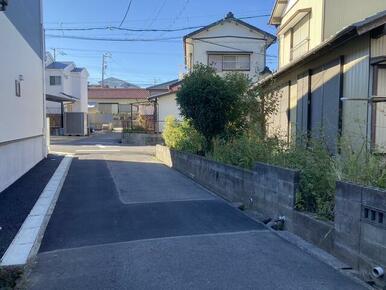 物件の南側道路