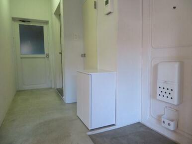 シューズボックス