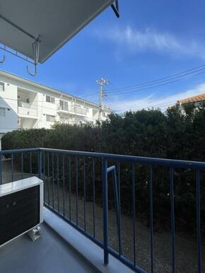 前面道路から視線が気になりません