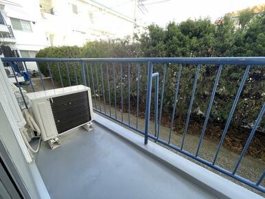 広いバルコニー