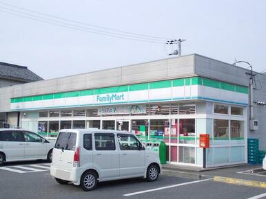 ファミリーマート水口本綾野店